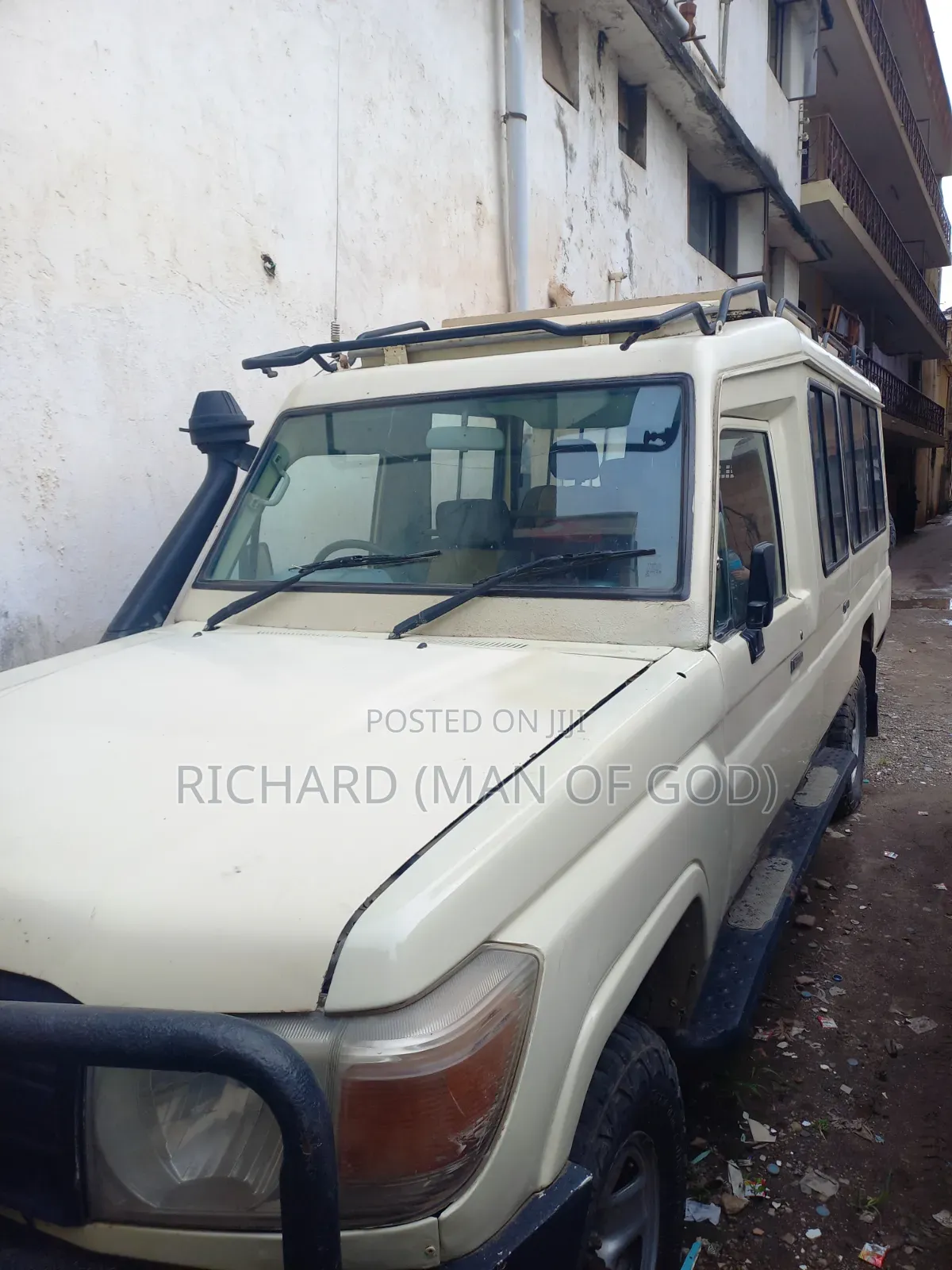 Toyota Land Cruiser 2005 Beige