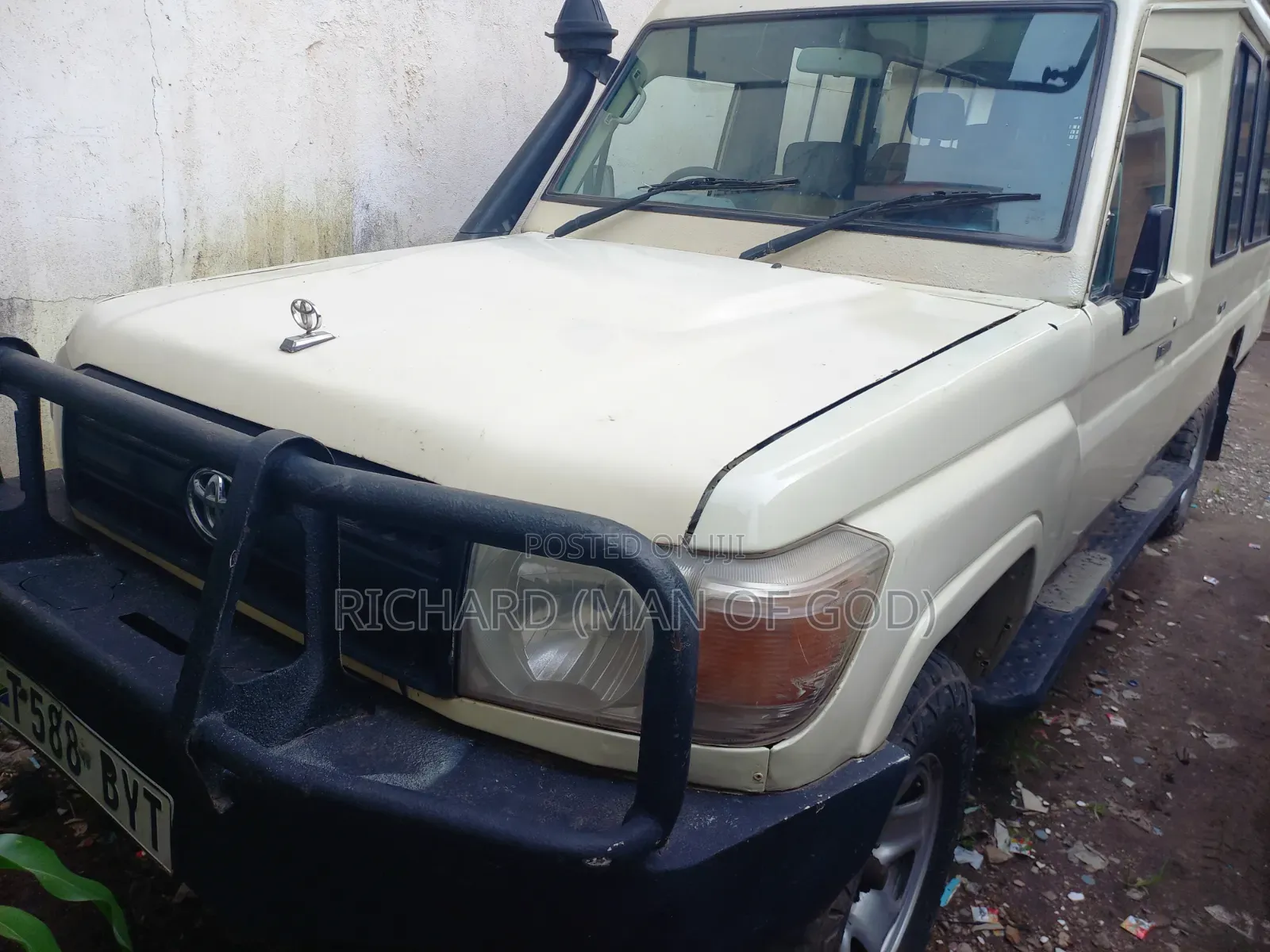 Toyota Land Cruiser 2005 Beige