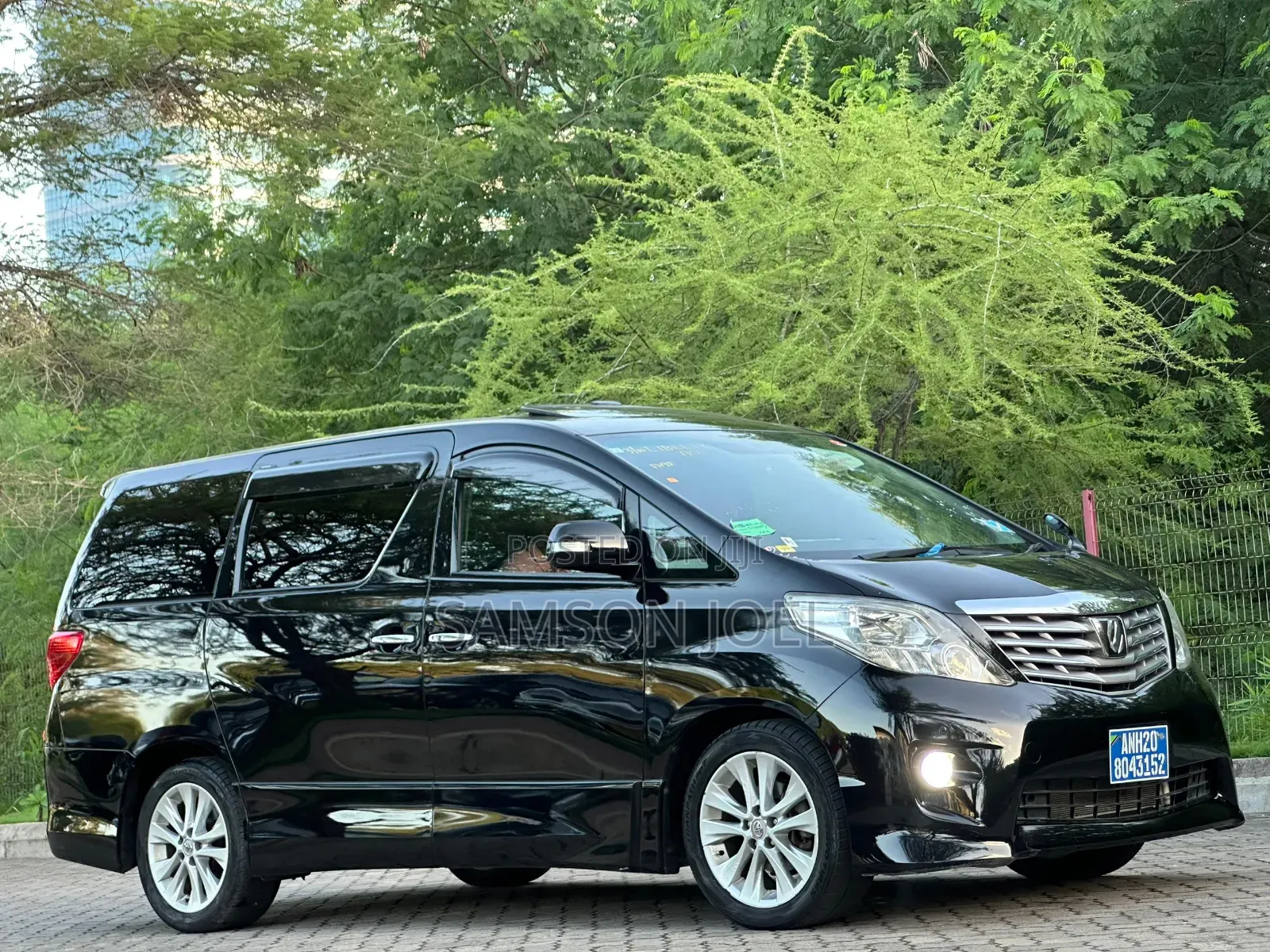 Toyota Alphard 2010 Black