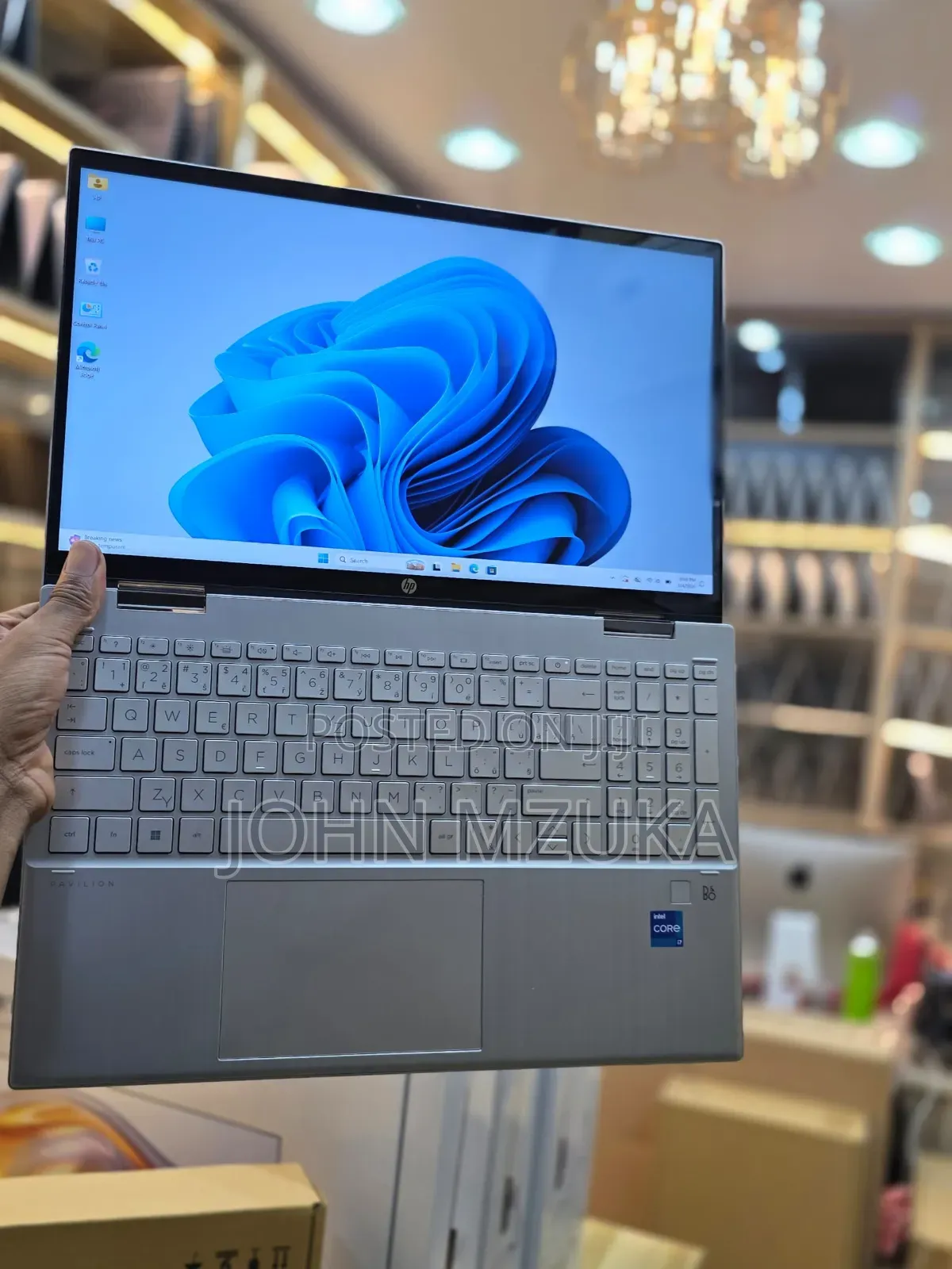 New Laptop HP Pavilion 15-cs3063cl 16GB Intel Core i7 SSD 512GB