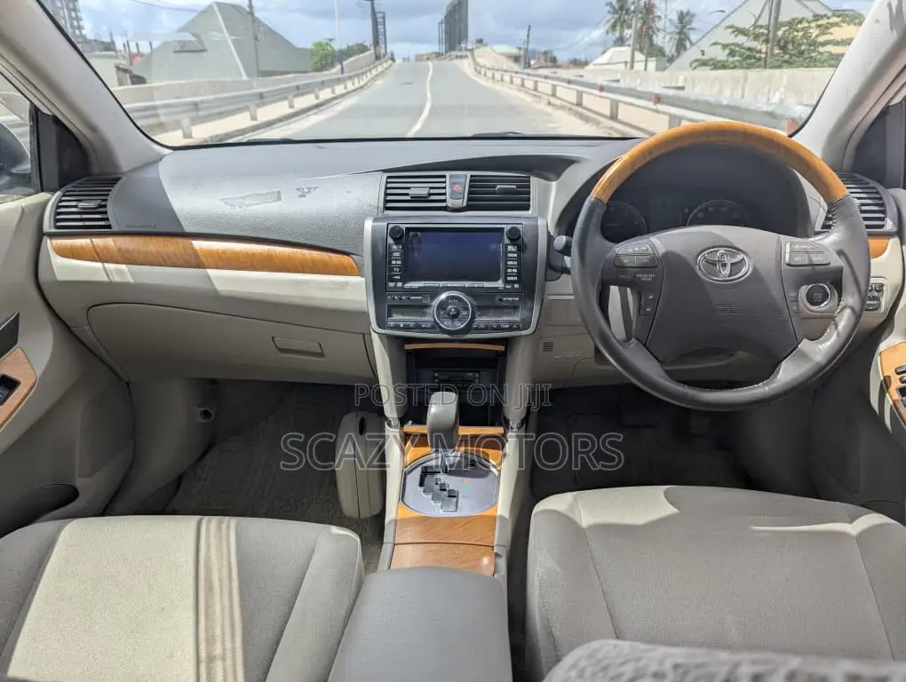 Toyota Premio 2008 White
