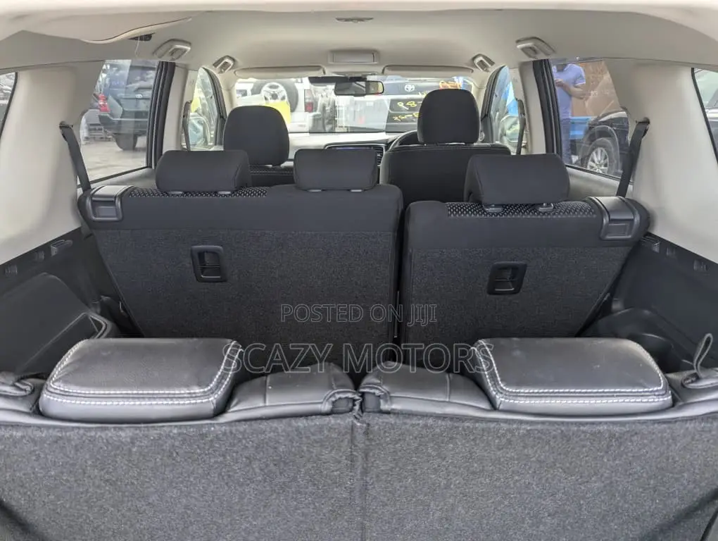 Mitsubishi Outlander 2017 White