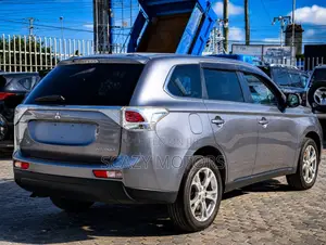 Mitsubishi Outlander 2014 Gray