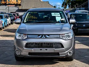 Mitsubishi Outlander 2014 Gray