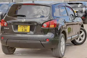 Nissan Dualis 2010 Black
