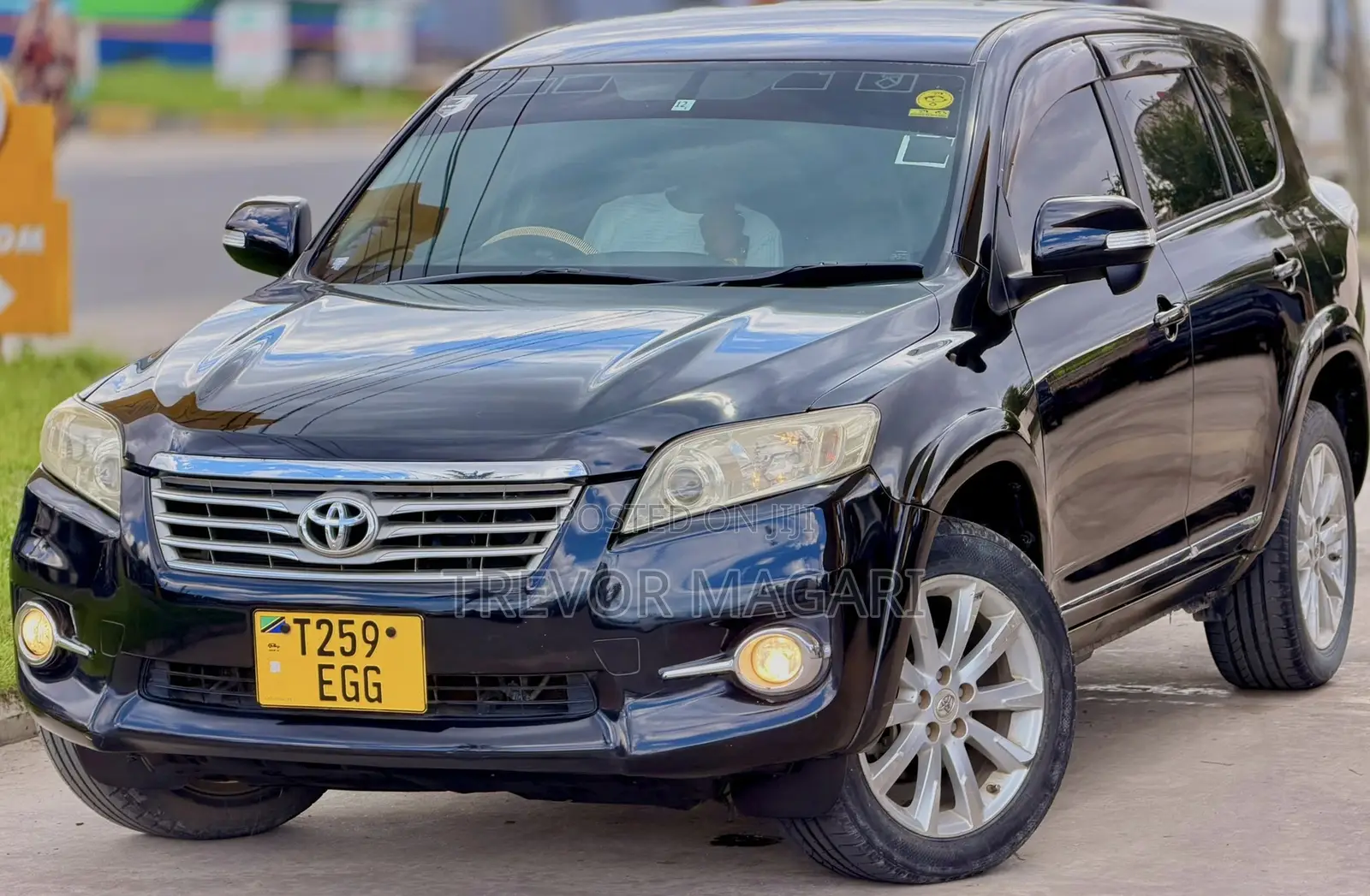Toyota Vanguard 2012 Black