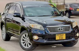 Toyota Vanguard 2012 Black