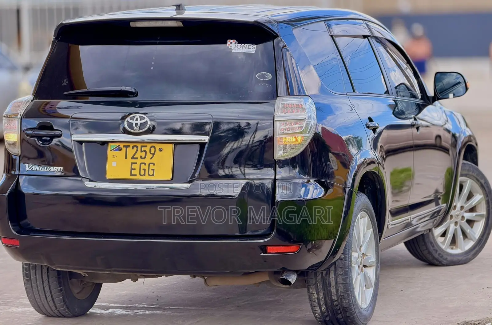 Toyota Vanguard 2012 Black