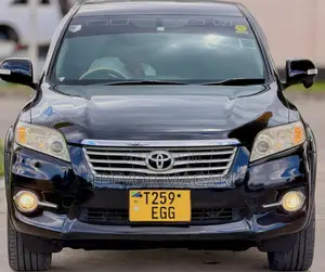 Toyota Vanguard 2012 Black