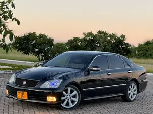 Toyota Crown Royale 2005 Black