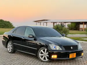 Toyota Crown Royale 2005 Black