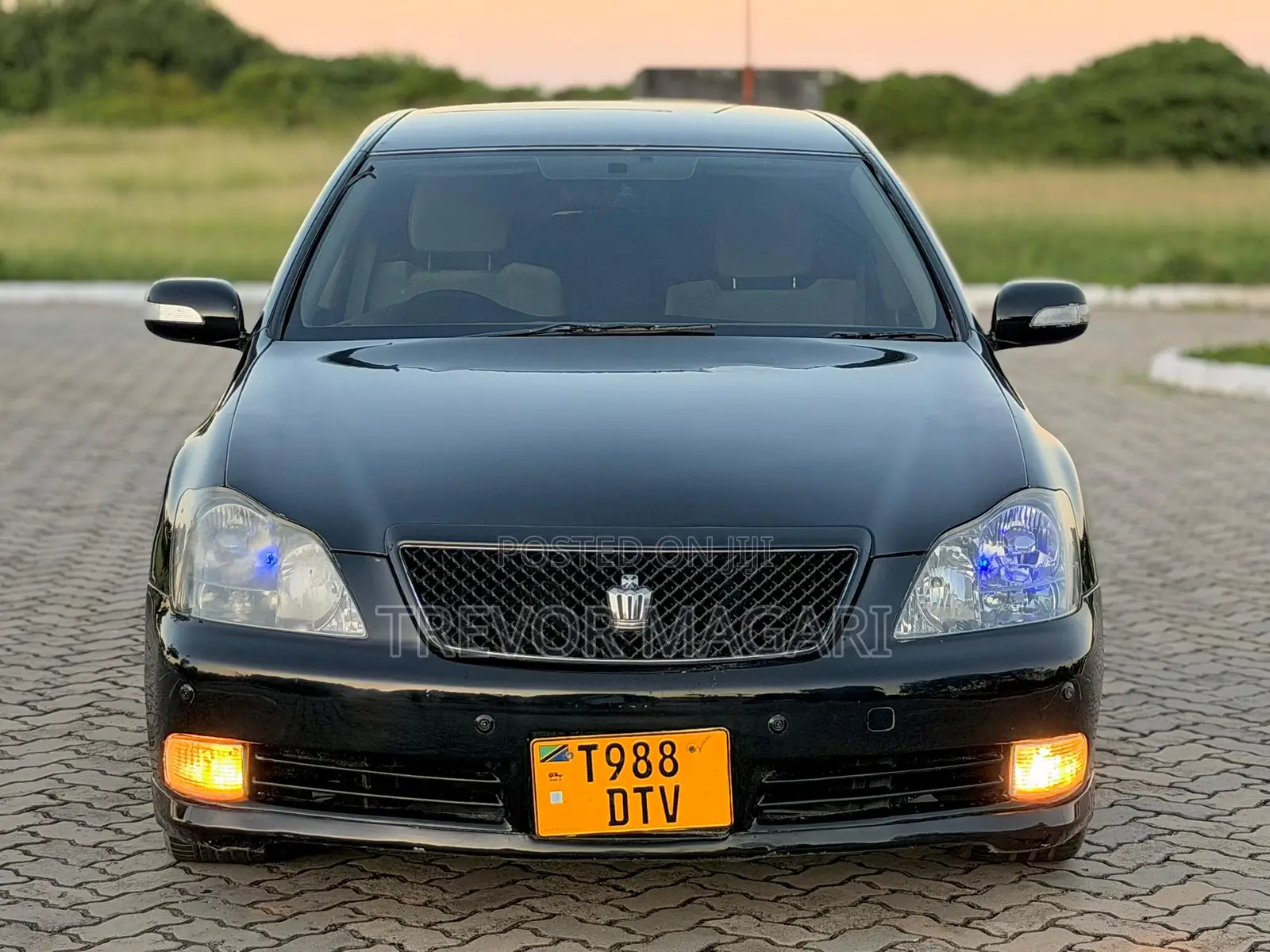 Toyota Crown Royale 2005 Black