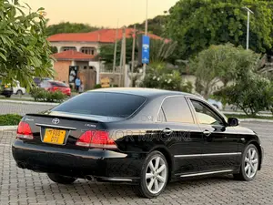 Toyota Crown Royale 2005 Black