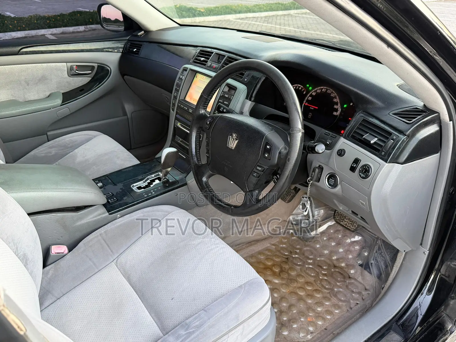 Toyota Crown Royale 2005 Black