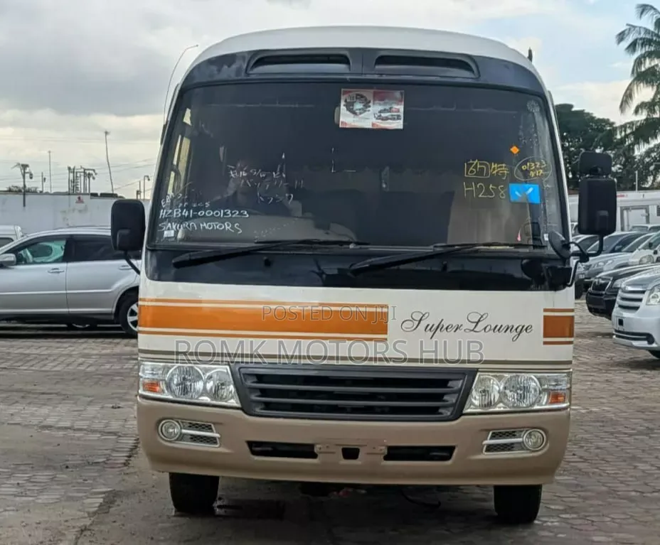 Toyota Coaster 2003