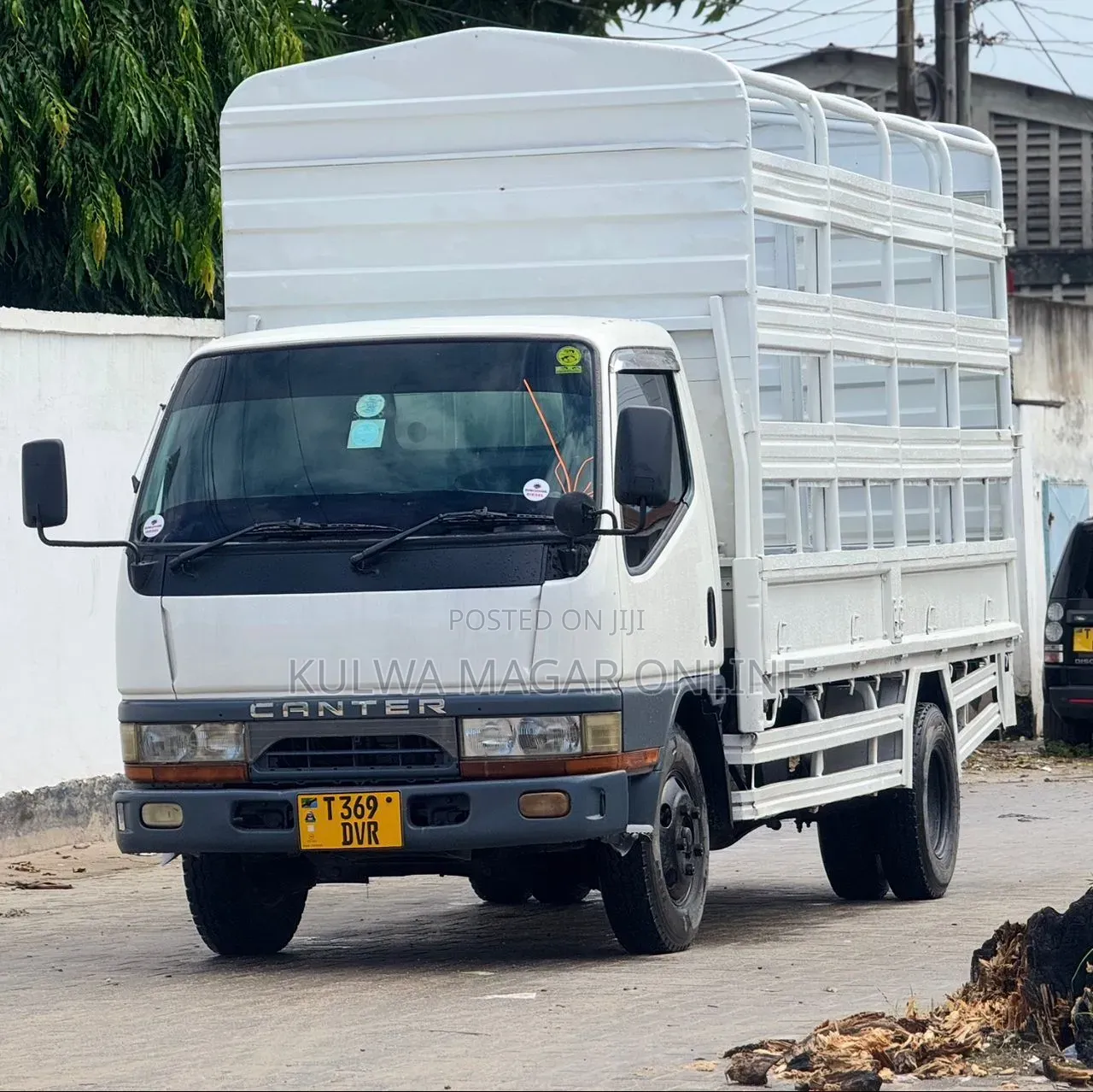 Mitsubishi Canter 1998 White