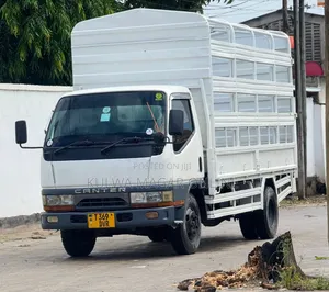 Mitsubishi Canter 1998 White