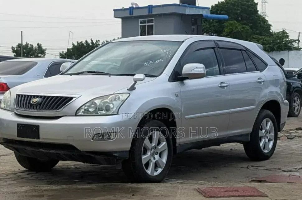 Toyota Harrier 2004 Silver