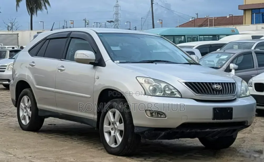 Toyota Harrier 2004 Silver