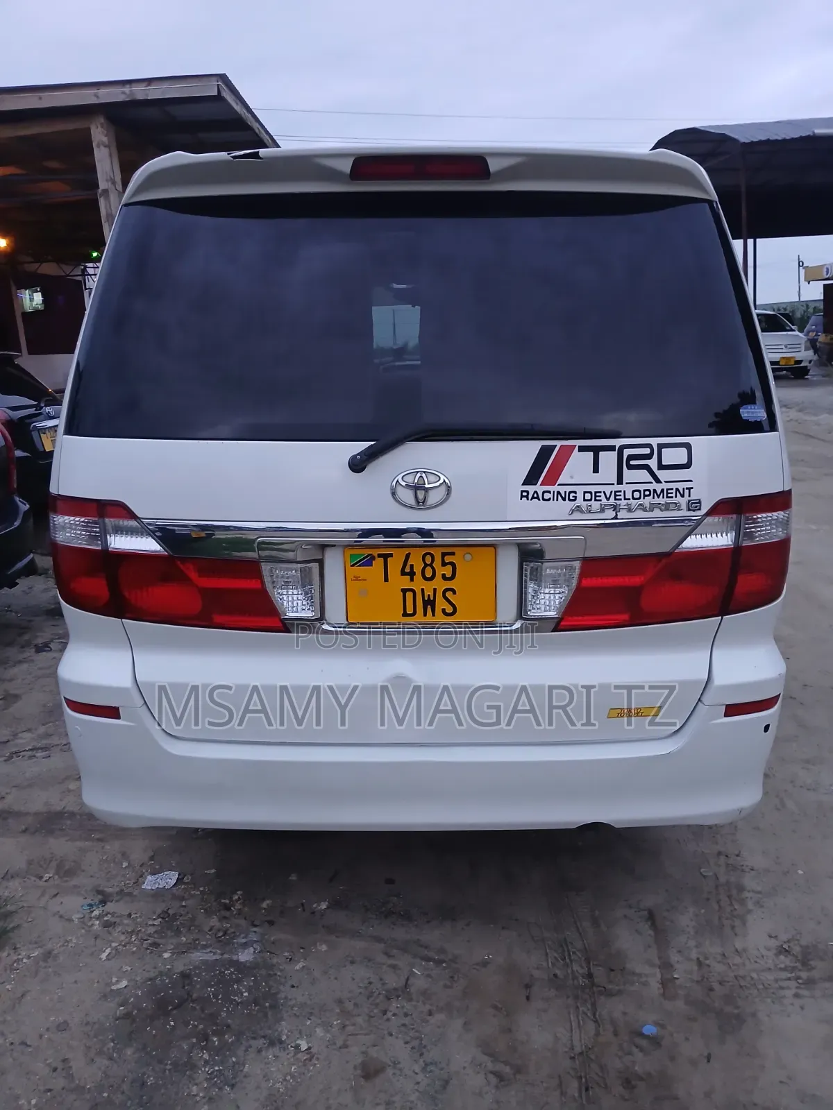 Toyota Alphard 2.4 Petrol FWD 2005 White