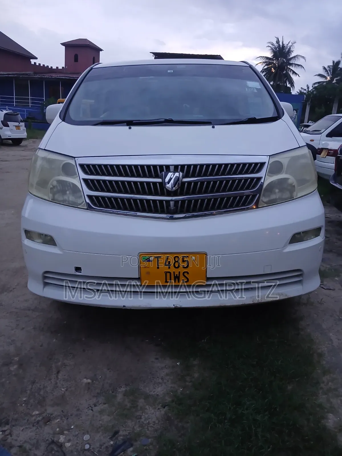 Toyota Alphard 2.4 Petrol FWD 2005 White
