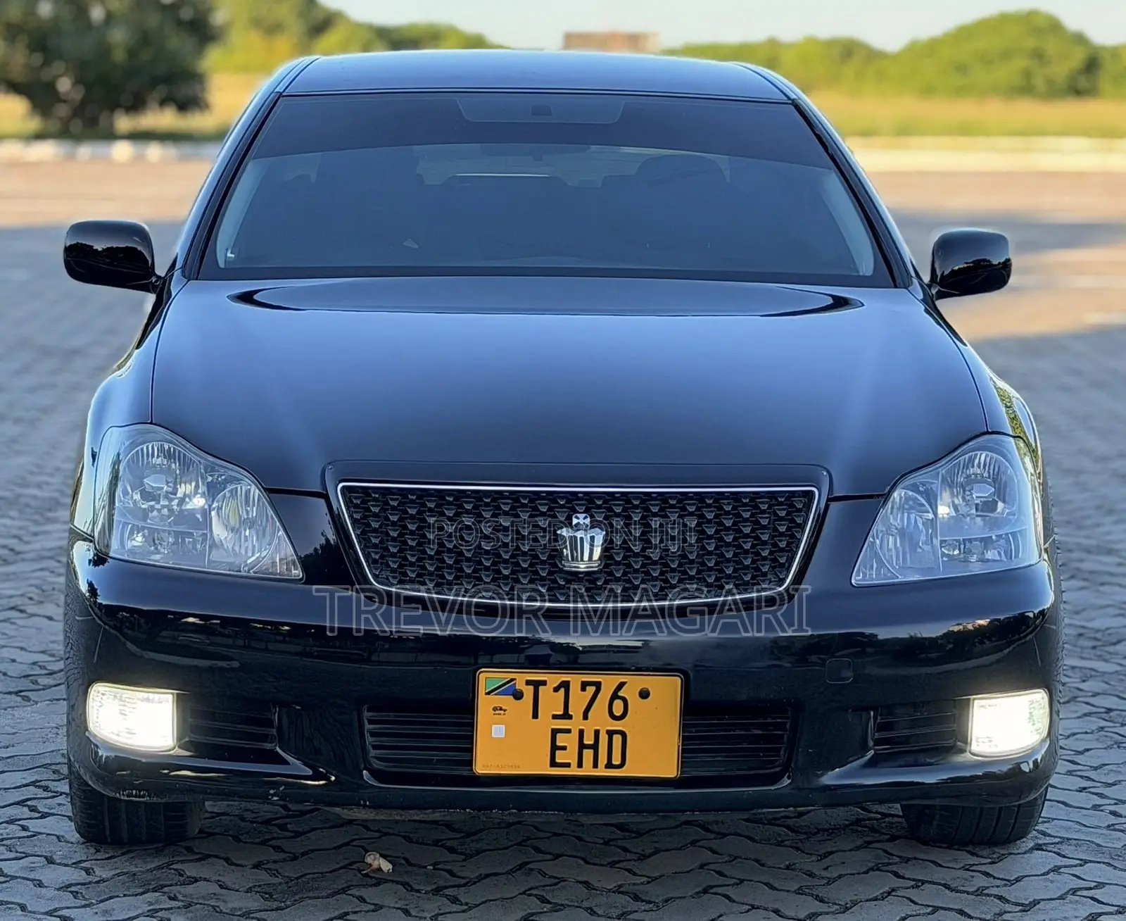 Toyota Crown 2006 Black