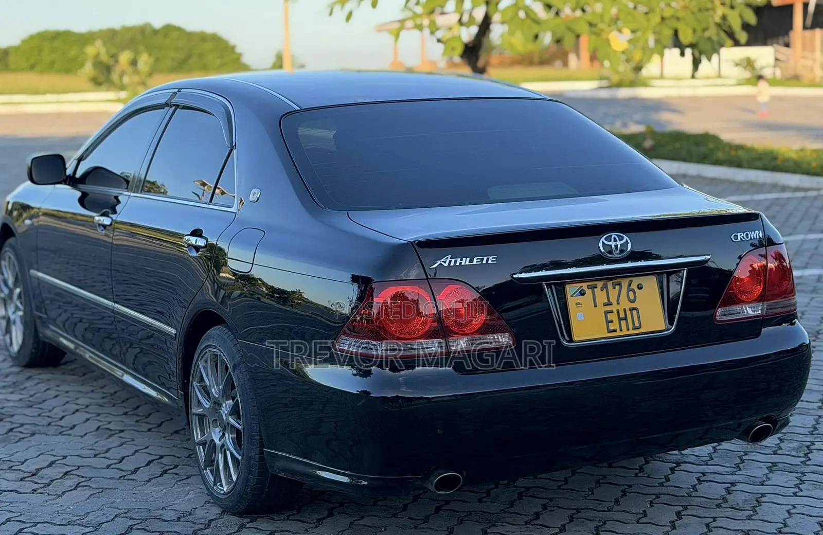 Toyota Crown 2006 Black