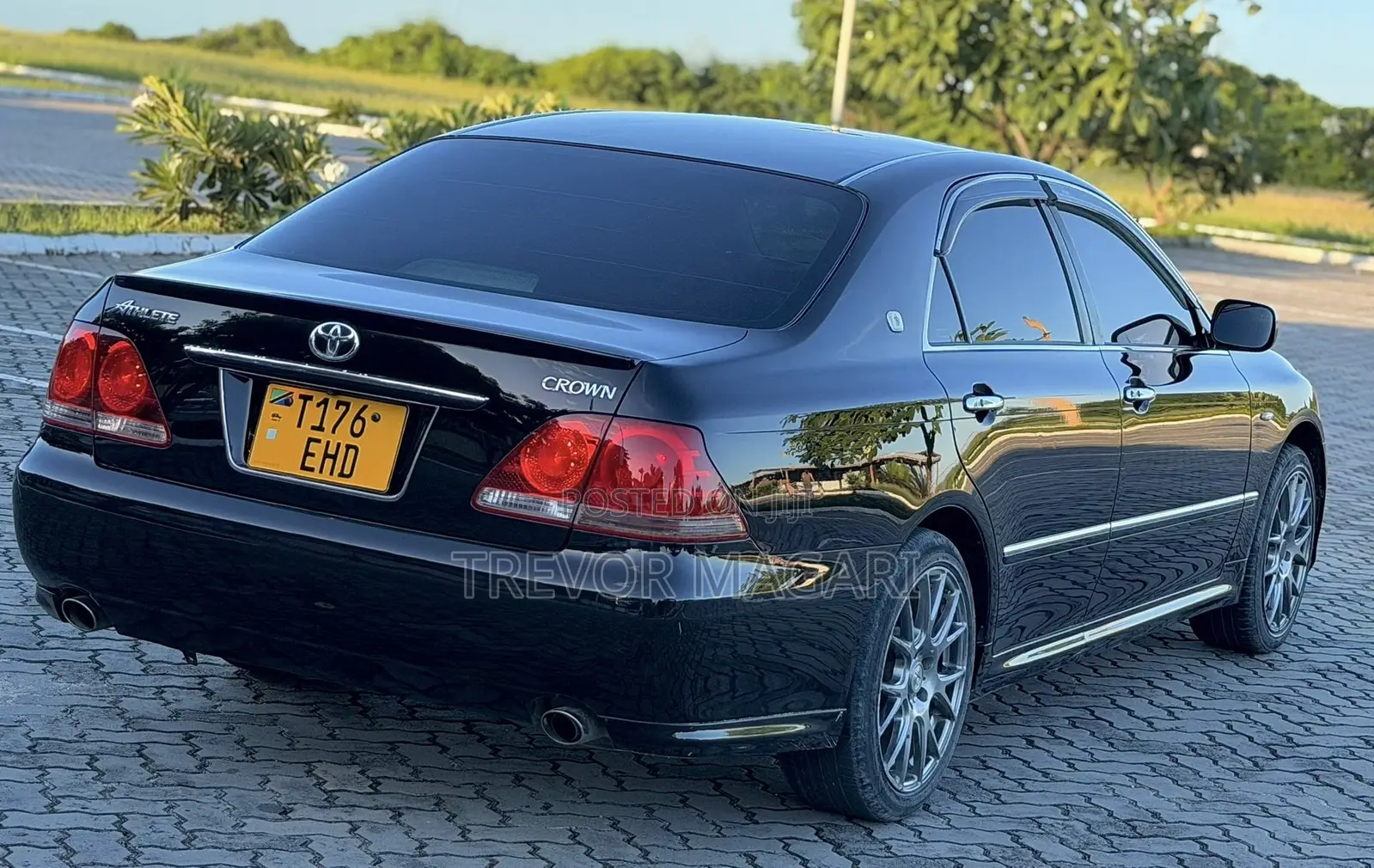 Toyota Crown 2006 Black