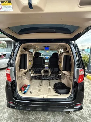 Toyota Alphard 2.4 Petrol FWD 2010 Black