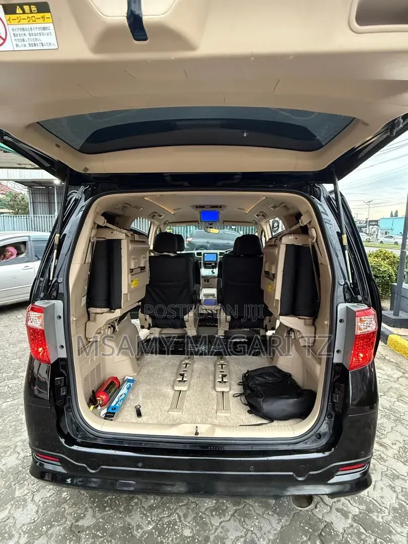 Toyota Alphard 2.4 Petrol FWD 2010 Black