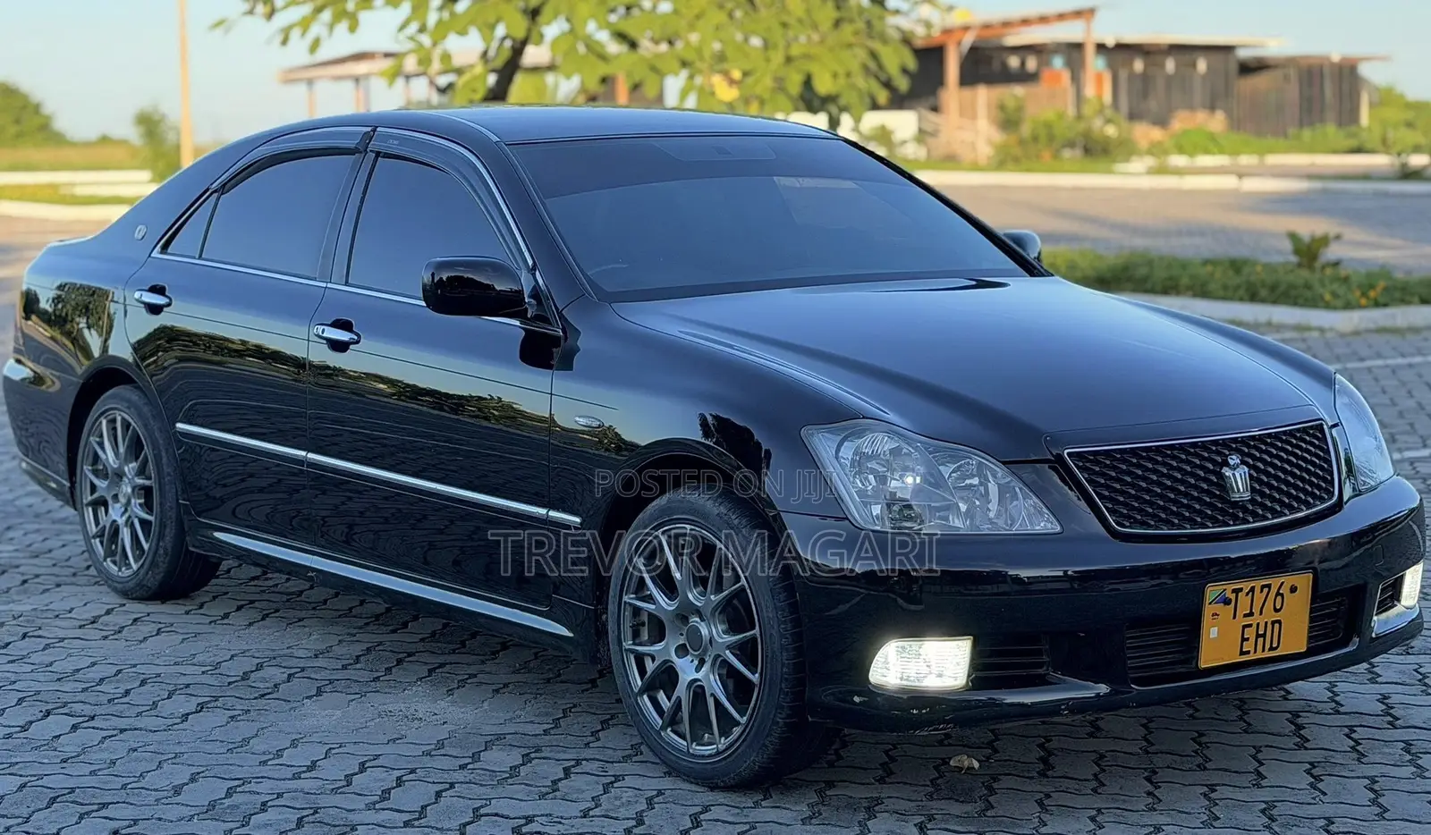 Toyota Crown 2006 Black