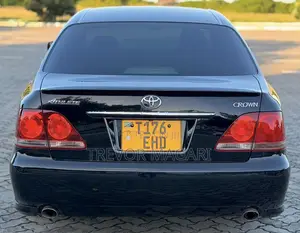 Toyota Crown 2006 Black