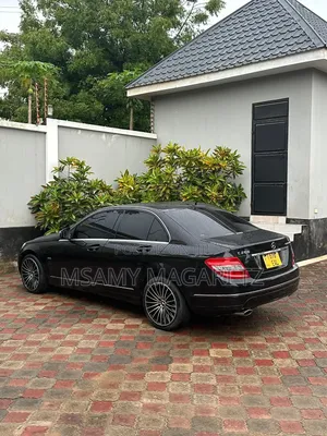 Mercedes-Benz C200 2007 Black