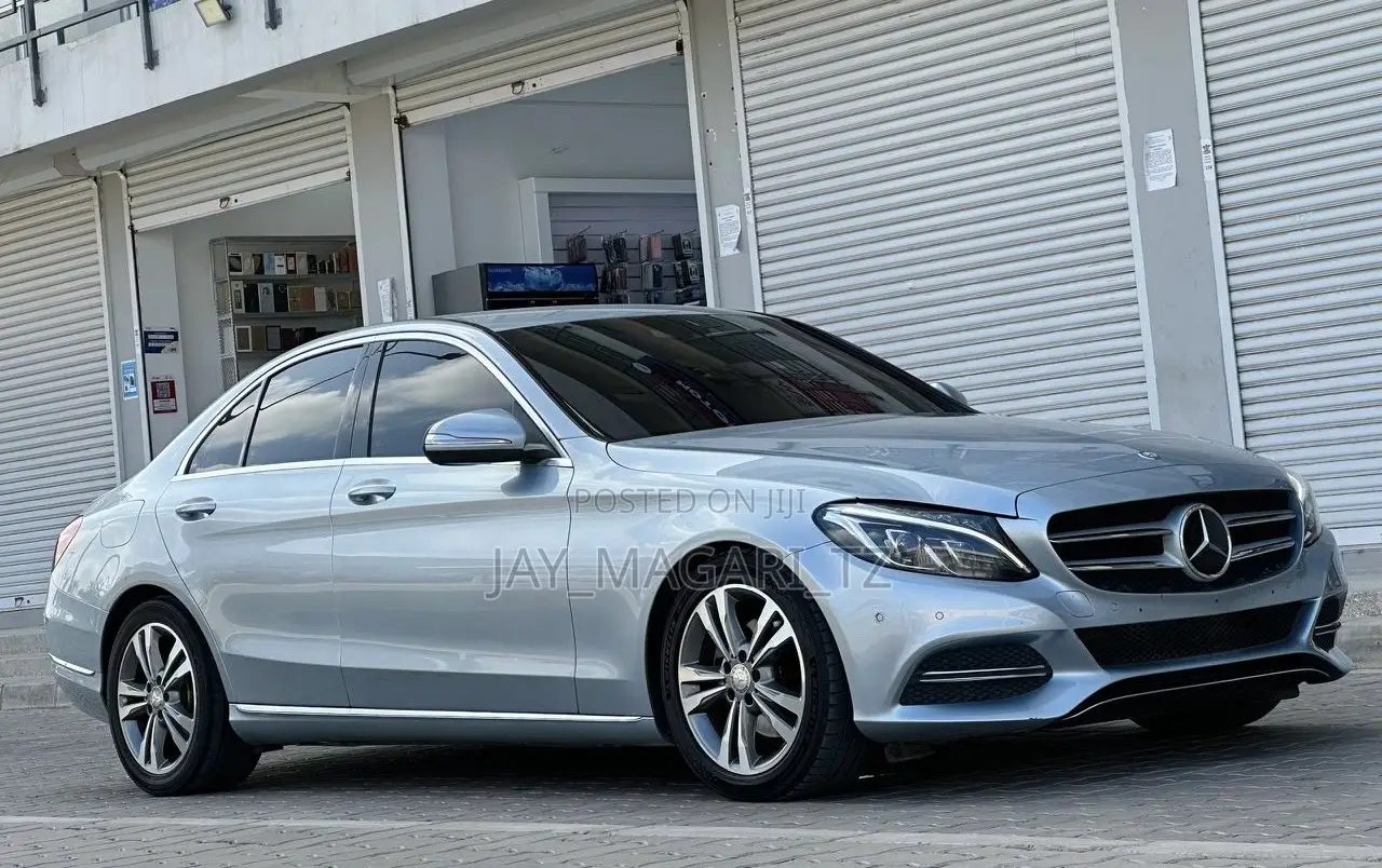 Mercedes-Benz C200 2015 Silver