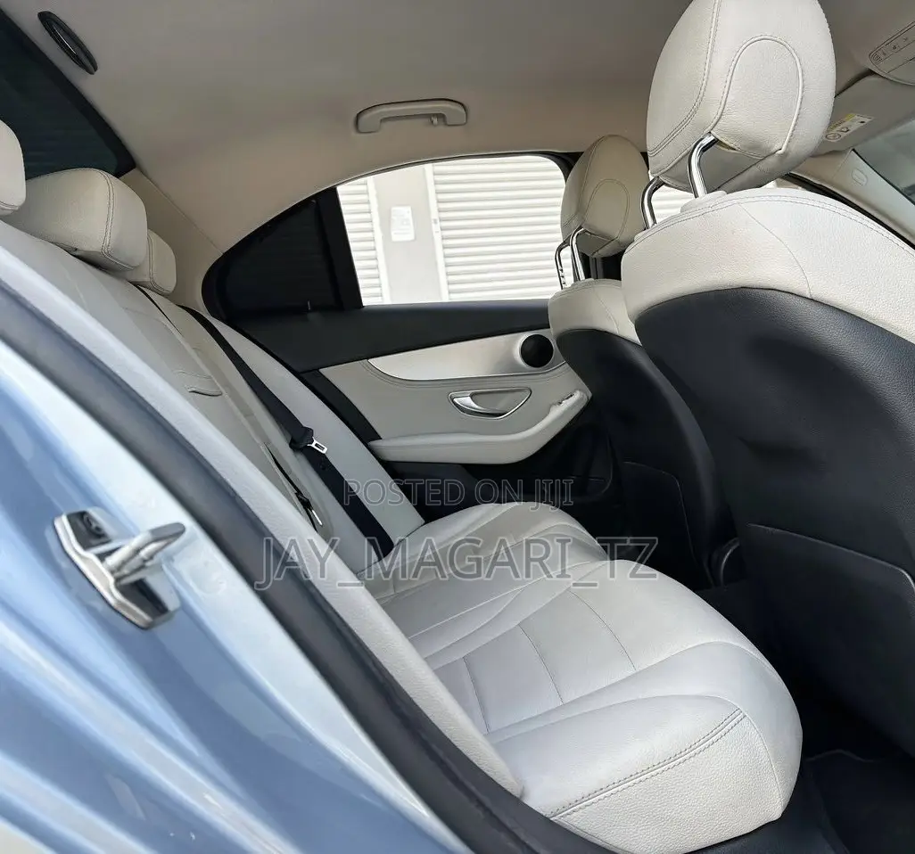 Mercedes-Benz C200 2015 Silver