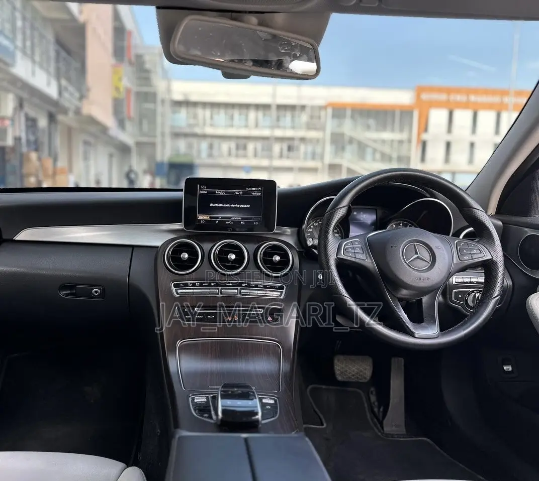 Mercedes-Benz C200 2015 Silver