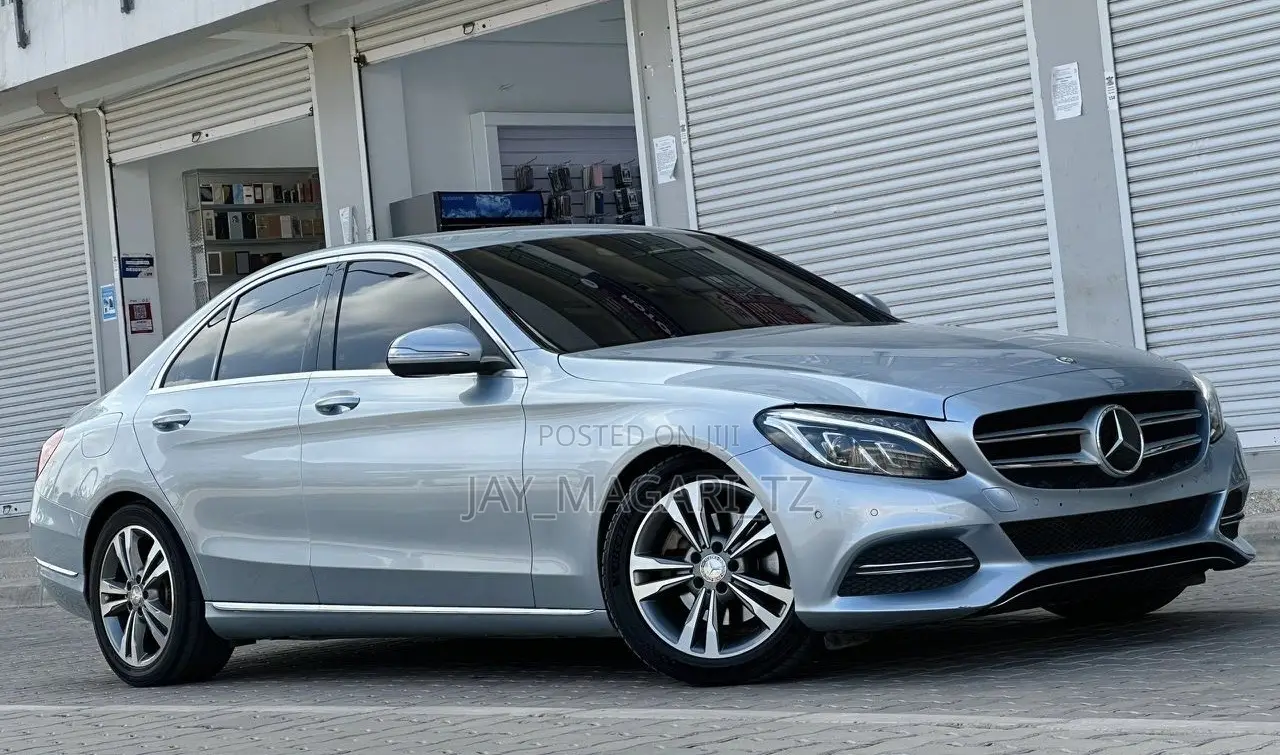 Mercedes-Benz C200 2015 Silver