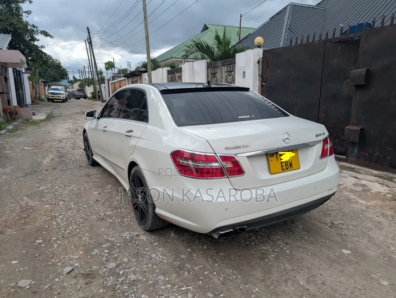 Mercedes-Benz E200 2011 White