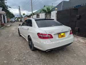 Mercedes-Benz E200 2011 White