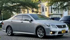 Toyota Crown 2011 Silver