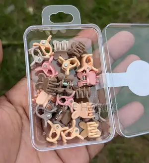 Full Packets Of Hair Clips