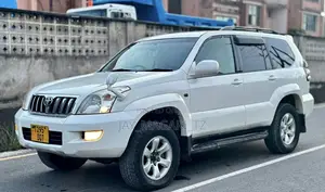 Toyota Land Cruiser Prado 2006 White
