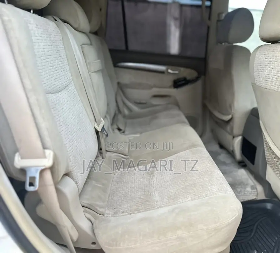 Toyota Land Cruiser Prado 2006 White