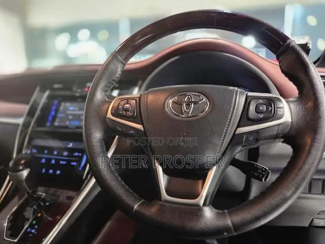 Toyota Harrier 2.0 2015 White