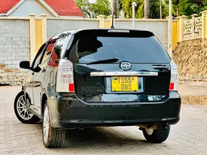 Toyota Wish 2004 Black