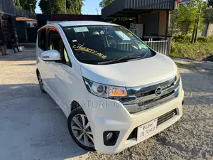 Nissan Dayz Highway Star X 2014 White