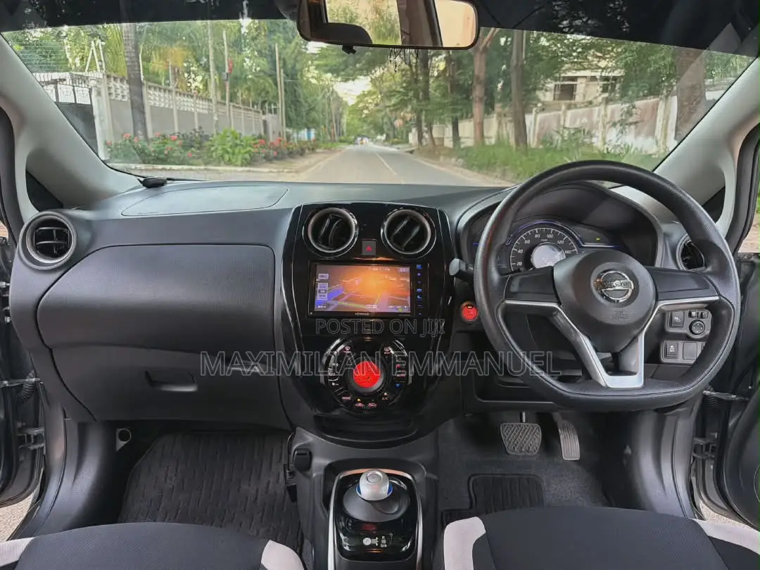 Nissan Note 2013 Gray