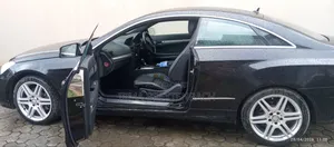 Mercedes-Benz E350 2016 Black