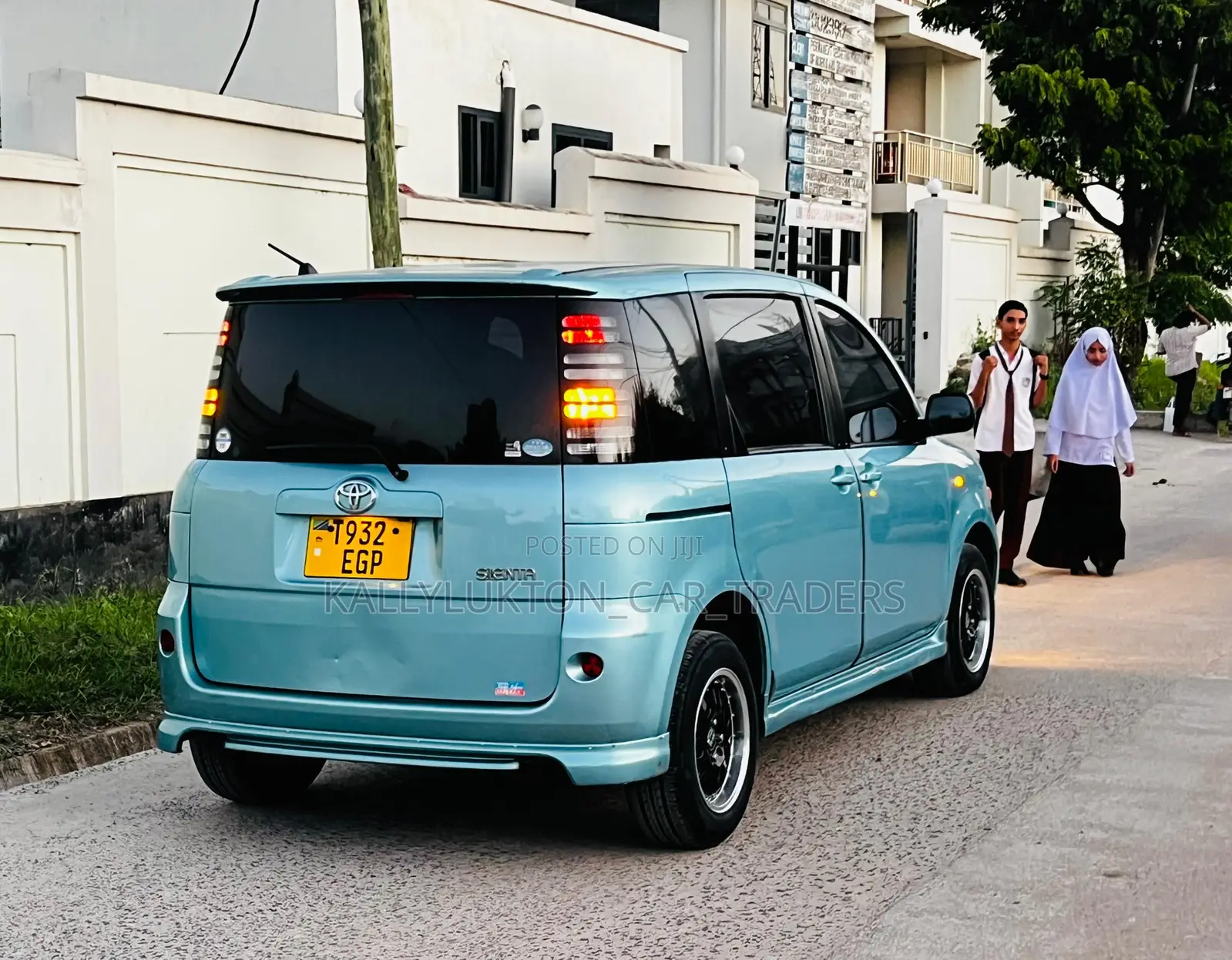 Toyota Sienta 2006 Blue