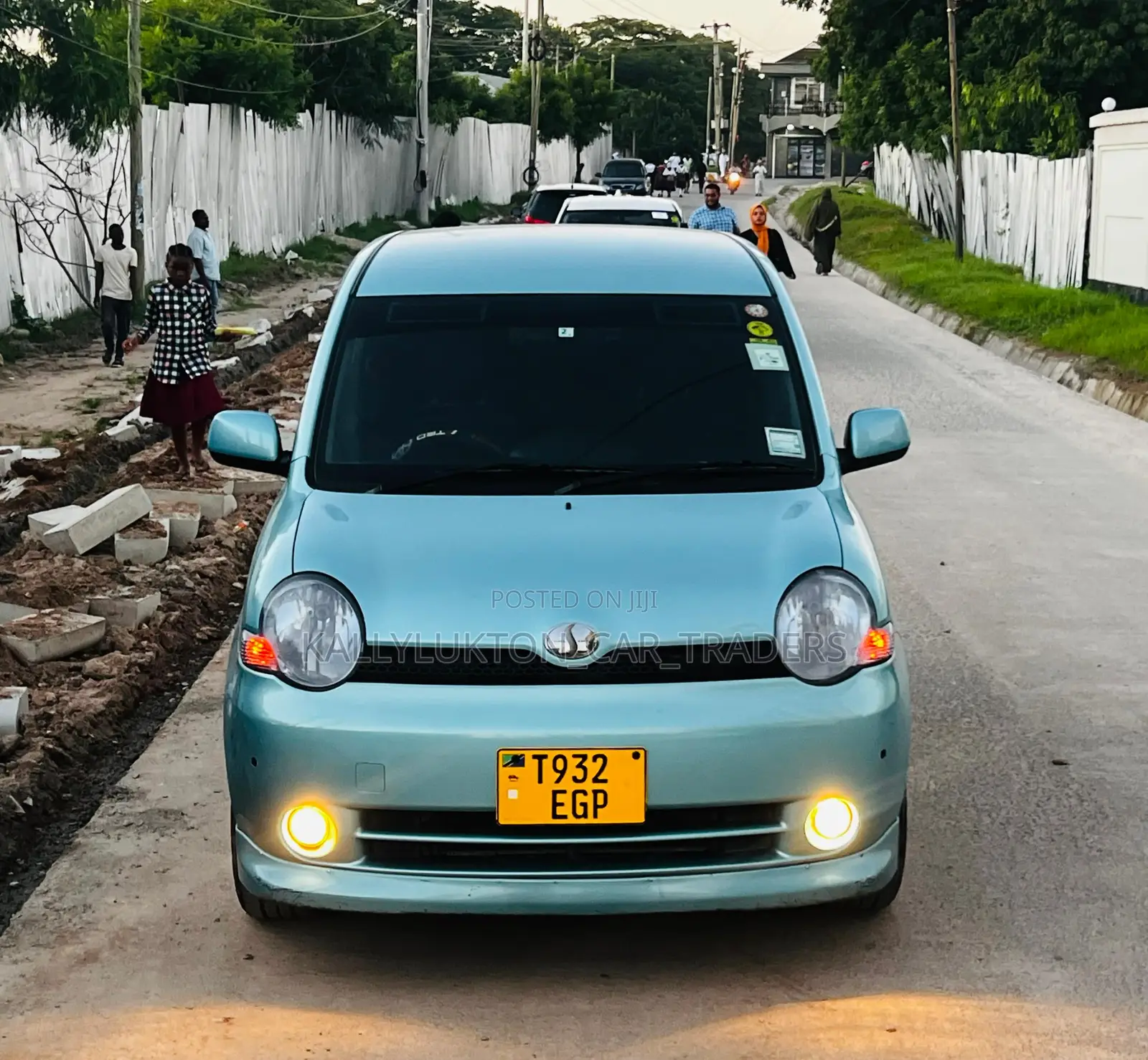 Toyota Sienta 2006 Blue